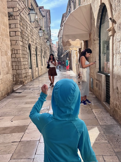 Who’s Following Who?